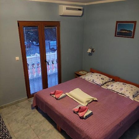 Guest House Bocac Sali Exterior foto