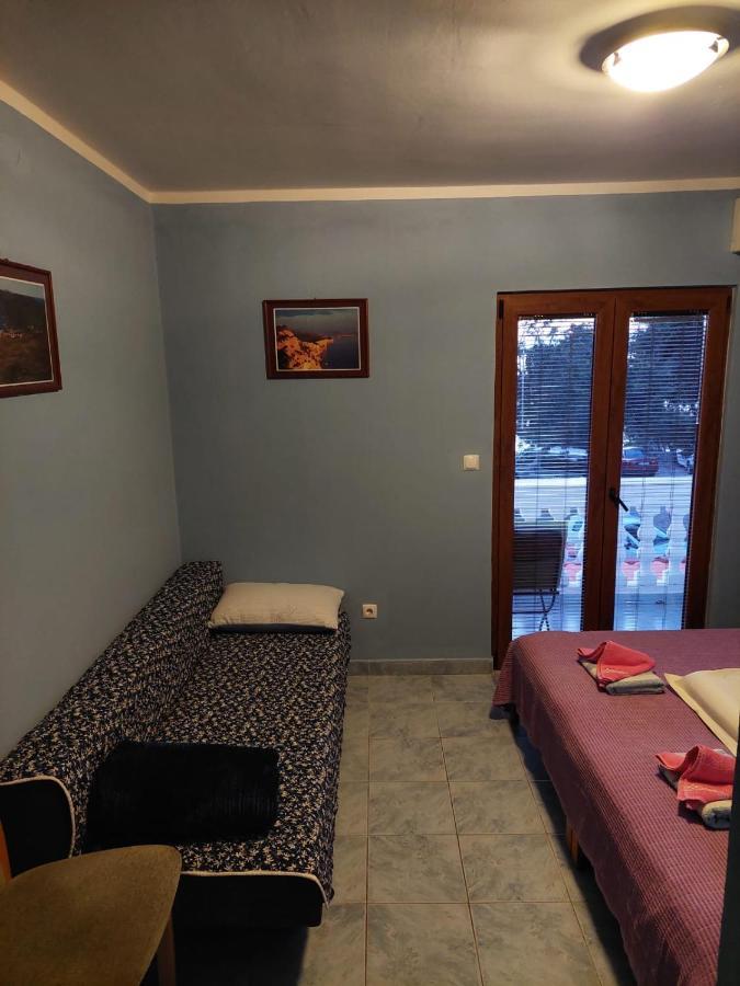 Guest House Bocac Sali Exterior foto